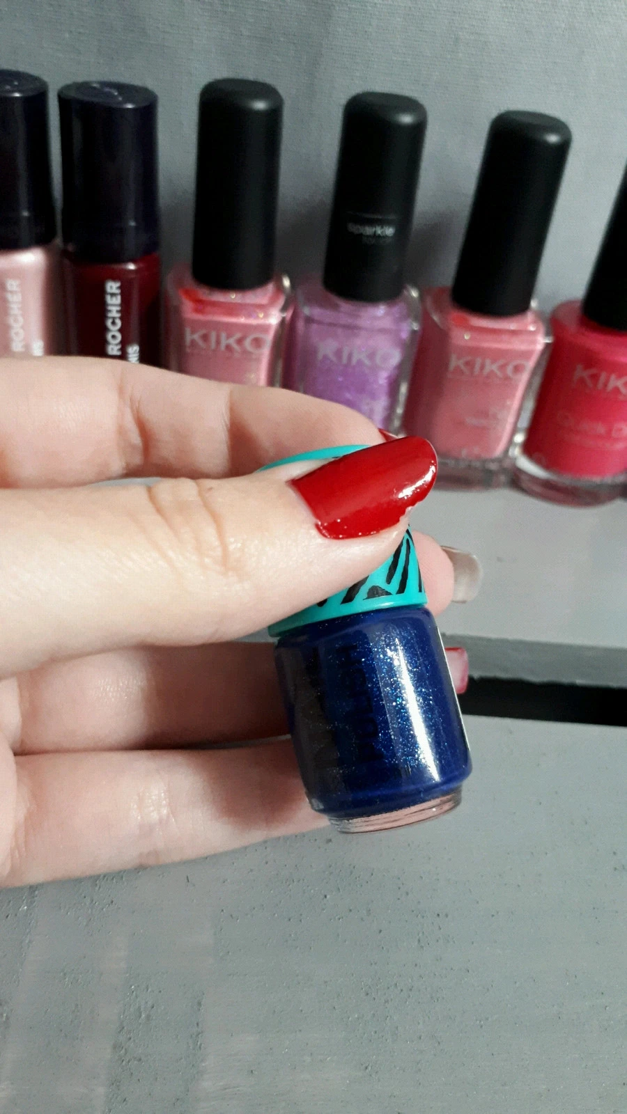 Lot de 10 vernis Yves rochers, kiko, sephora, H&M et modelite (bleu, violet, rose, rouge) – photo 4